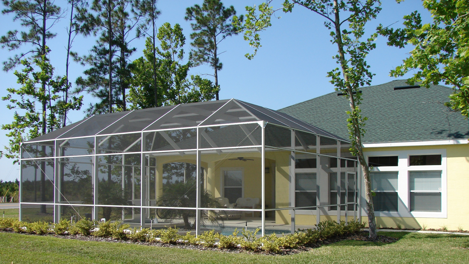 What Is The Difference Between A Sunroom And A Patio Enclosure?