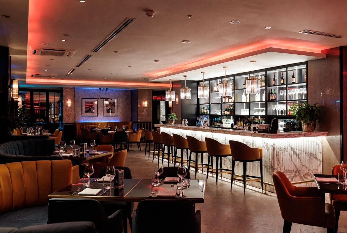 Why Choose Redline Building? Restaurant & Hospitality Fit-Out London